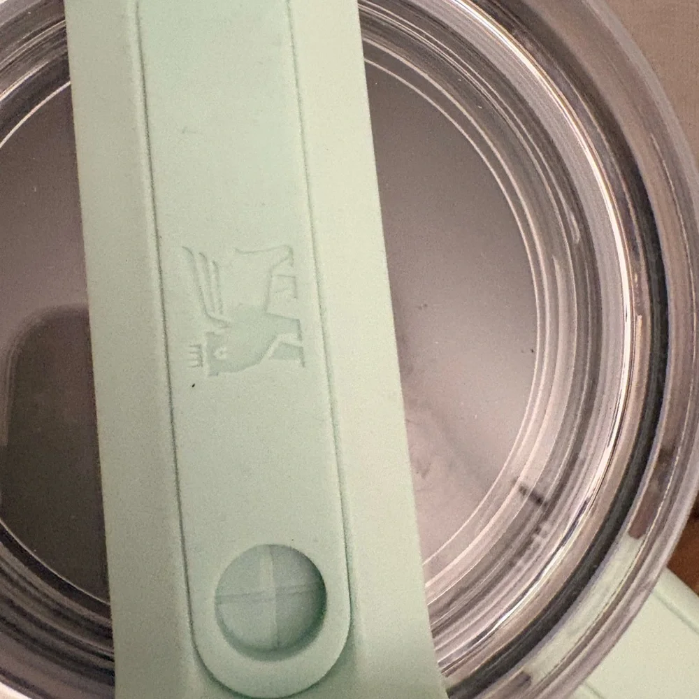 Stanley Target Exclusive Peppermint Polka dot - Picture 3 of 5